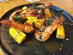 惹味胡椒虾配烤玉米-CHILLAX轻乐时(侨建·Hi City店)