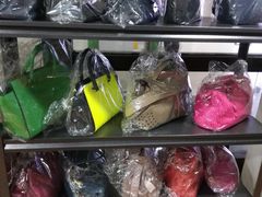 -IRENCE伊琳丝奢侈品皮具护理(二手鉴定世界广场店)