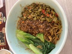 -康师傅私房牛肉面(马泉营奥莱店)