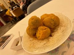 酥炸鲮鱼球-翠园(北京王府中环店)