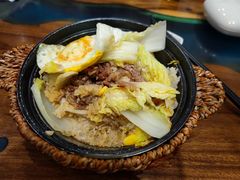 肉饼窝蛋煲仔饭-堂屋糖水店(愚园店)
