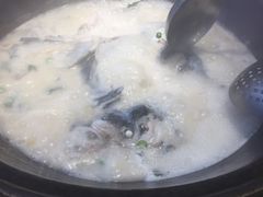 -陈大锅·岳阳鱼馆·地道岳阳菜(美食街店)