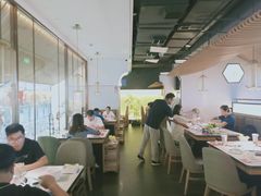大堂-左庭右院鲜牛肉火锅(浦江欢乐颂店)
