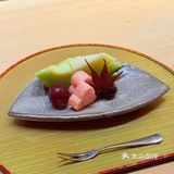 俩人吃的非常饱 食材很新鲜 菜式非常丰富 服务没得说