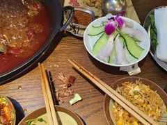 -萍姐火锅·公路夜市(武汉首店)