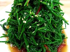 -苏莱特色牛骨滩羊手抓馆(长城东街总店)