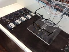 -LensCrafters亮视点·OAKLEY精选(静安嘉里中心店)