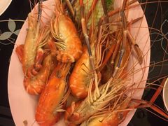 -J Daeng Seafood