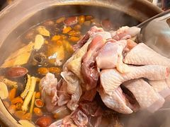 -威邵鸡煲(西华路总店)