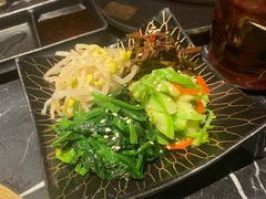 -山川小町·极番烧肉(新地假日广场店)
