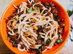 -玲玲米粉·新疆现炒米粉(大十字总店)