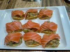 三文鱼腩香芒沙拉-老刘私厨猪脚饭