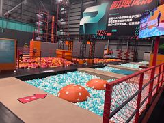 -极限PLAY运动娱乐新世界·团建派对潮玩休闲馆·室内蹦极高空游乐园