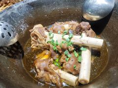 -茸梅路右拐龙虾-农家菜(松江店)