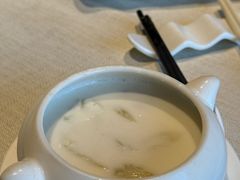 杏汁炖白肺汤-御宝轩(益丰·外滩源店)