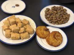 绍兴臭豆腐-咸亨酒店•非遗绍兴菜•中华老字号(堂吃餐厅)
