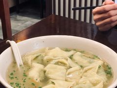 荠菜虾肉大馄饨-东泰祥生煎馆(陕西南路店)