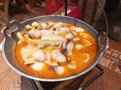 -老滇山寨•云南特色菜•地方菜•民族风情歌舞表演(金碧店)