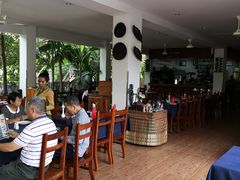 -Neary Khmer Restaurant