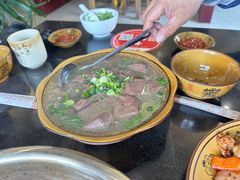 -周老三跷脚牛肉·全牛火锅(非遗传承店)