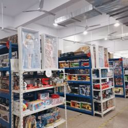 -逝水玩具折扣店