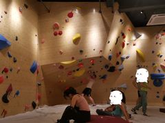 -Upper Climbing Gym 攀岩(华侨城店)