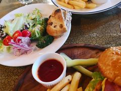 -羽深肉铺 Steak & Wine