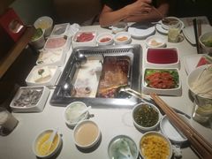 -海底捞火锅鲜切牛肉主题店(长寿路店)