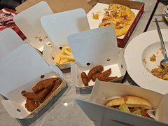 -必胜客(漕宝路店)