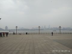 -武昌江滩