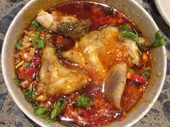 -肖肖酸萝卜鱼火锅(总店)