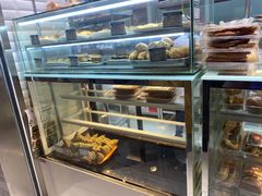 面包甜点陈列柜-白玉兰食品(甜云店)