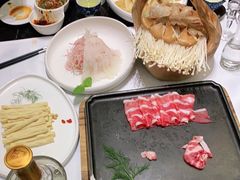 -红鼎豆捞·非遗鲍皇汤火锅(宝丰路店)