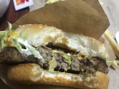 -麦当劳(利津路店)