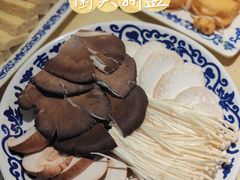 -东镇老火锅(长春路首店)