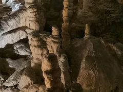 -波斯托伊纳溶洞