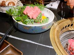 -山川小町·极番烧肉(新地假日广场店)