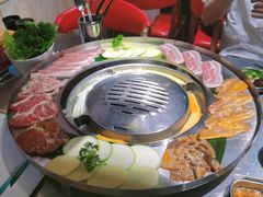 -哈哈碳都·牛肋条无限自助烤肉(台江万达店)