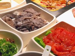 -海底捞火锅鲜切牛肉主题店(长寿路店)