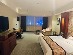 -爱时特套房酒店(会展中心远洋城店)