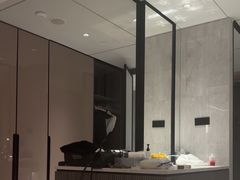 -深圳国际会展中心希尔顿酒店(前海华发冰雪世界店)