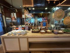 -大中华希尔顿酒店-念自助餐·嗨啤·小龙虾