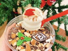 巧克力巴旦木-DQ·蛋糕·冰淇淋(通州万达店)