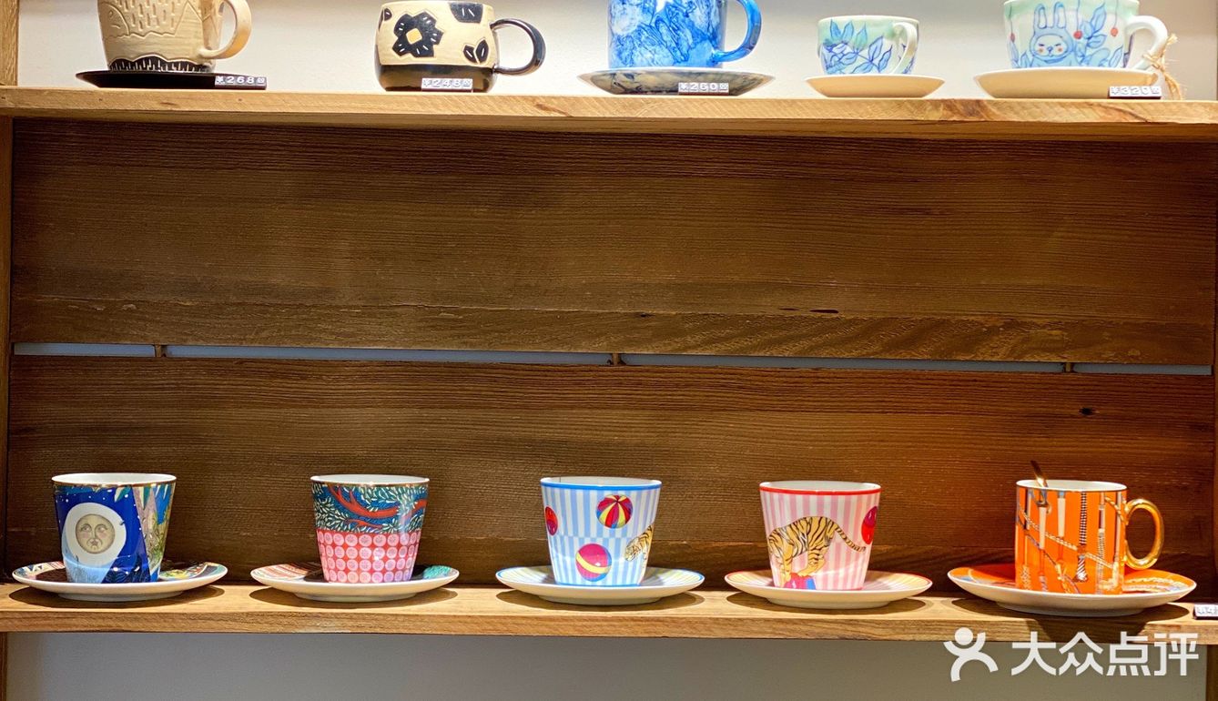 偶遇一家氛围感十足的咖啡小店☕️