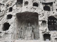 -龙门石窟