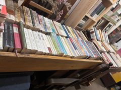 -斯多格书乡(北京大学畅春园店)