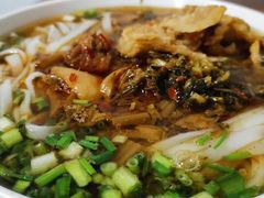 -矮子粉店1985·长沙米粉(湘春路店)