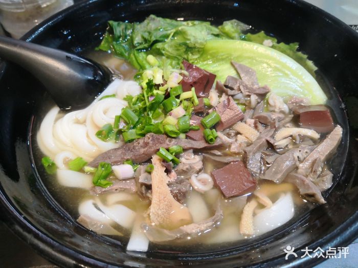 咩爷·羊肉粉面专家(惠福东店)羊杂河粉图片 - 第2张