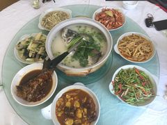 -天乐农家鱼头王(天目湖店)