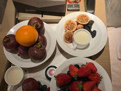 -浅深(世茂滨江精品店)